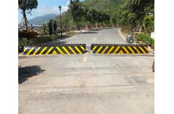China Traffic Access control Hydraulic Road Blocker , safety road blocker system supplier