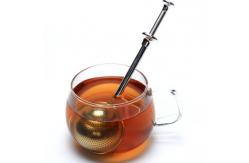 China Stainless Steel Tea Ball Infusers Long Handle For Leaf Tea Spices supplier