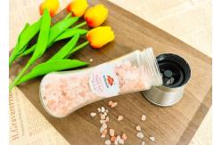 China Durable Glass Grinders with Plastic Cap Glass Bottle Customizable Colour supplier