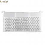 Food Grade Bee Hive Equipment 49*43.8*22.3cm Honey Bee Feeder Multi Function for sale