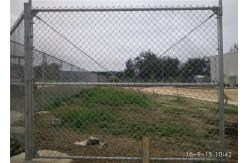 China Galvanized Chain Link Fence Fabric Metal Panels & Barricades 11-1/2 Gauge supplier
