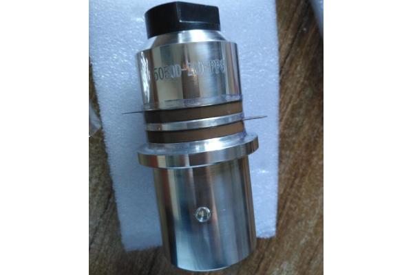 20K 600W High Power Ultrasonic Transducer For Plastic Welding Machine