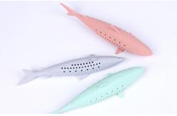 China Interactive Safe Rubber Crayfish Chew Toys For Kittens Teething With Catnip supplier