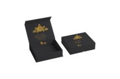 China Recyclable Magnetic Folding Gift Box Cardboard CMYK Apparel Gift Packaging Box supplier