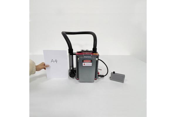 50W 100W Pulse Laser Cleaning Machine 1mJ Backpack Laser Cleaner Battery Driving