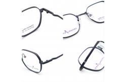 China Popular Lightweight And Comfortable B Titanium Glasses Frame 66370 supplier