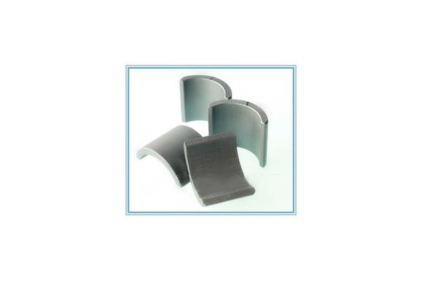 Hard Wiper Ferrite Motor Magnets Tile Shape Strontium Anisotropic
