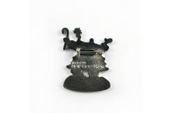 China 2D / 3D Santa Pin Badge With Safety Pin For Christmas Half Marathon supplier