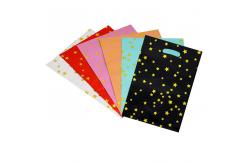 China Sparkling Stars W24 X H30.5cm Plastic Party Gift Bags With Handles supplier