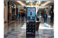China Public Cell Phone Charging Station With Advertising Display Touch Screen supplier
