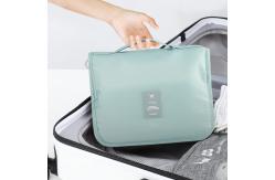 China High quality lager capacity multiple compartments toiletry bag supplier