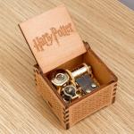 6.4*5.2*4.2cm Hand Crank Rotating Wooden Music Box for sale