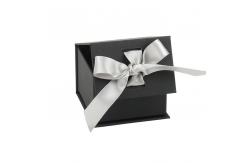 China Custom Logo UV Coating Cardboard Flip Ring Earring Packaging Box with Ribbon Design supplier