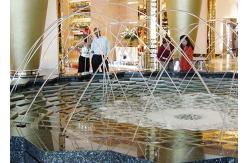 China 2000L/H Laminar Water Jet Fountain With 3w RGB Stainless Steel Lights supplier