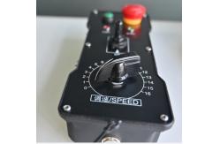 China Handheld Toggle Switch Remote Control 433MHz For Concrete Pump Truck supplier