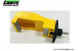 China MCB 8.6mm Keyhole Nylon PA Circuit Breaker Lockout supplier