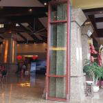 Hot Folding Partition Walls With Door Sliding Partition Glass Wall