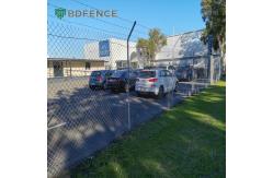China 5ft Drive-Thru Plastic Coated Chain Link Fencing Order Station Integration supplier