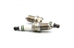 China Iridium Spark Plug Applicable To Automobile Nozzle Ignition System Direct 97506 SILZKBR8D8S supplier