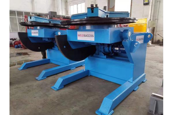 3000kg Welding Positioner with 1200mm 3 jaw pipe chucks