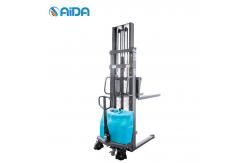 China Semi Electric Pallet Self Propelled Stacker 4000mm Lift Height Portable Loading supplier