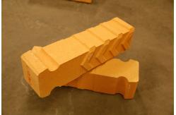 China 70% Al2O3 Anchor Brick Aluminium Melting Furnace High Temp Refractory Bricks supplier