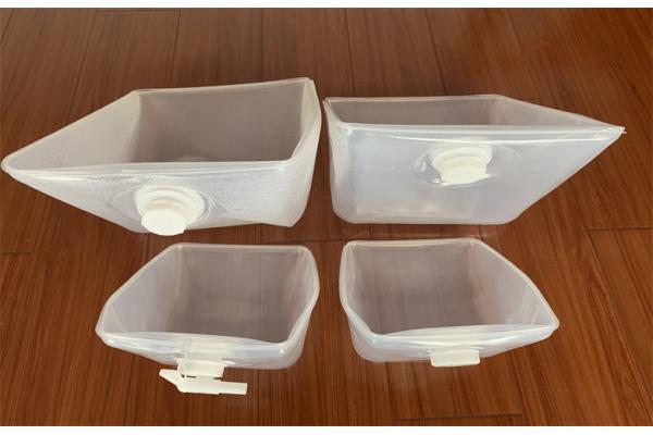 Impact Resistant Water Bag Jerry Can Collapsible Liquid Containers With Nozzle