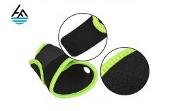 China 3mm Lifting Wrist Wraps Thumb Loop ,  Palm Gym Equipment Wrist Straps supplier