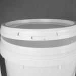 Round Plastic Paint Bucket with Pouring Spout and Heat Resistant for sale