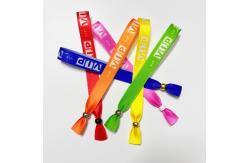 China Adjustable Length Woven Cloth Fabric Wristbands for Concert Promotion Events Gift OEM supplier