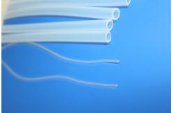 China Slick Surface Medical Grade Flexible Silicone Tubing No Poison And No Smell supplier