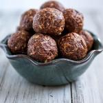 Swedish Chocolate Truffle Making Machine Chokladbollar Automatic Encrusting Machine