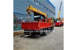 China Sinotruk 4x2 7 Tons Hydraulic Crane Lifting Truck 8 Speed Transmission supplier