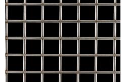 China Rolling Fence 5mm Galvanized Welded Wire Mesh For Rabbit Bird Pet Cages supplier