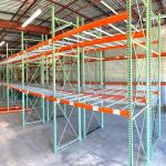 5100lbs Weight Capacity Corrosion Protection Easy Assembling Teardrop Pallet Shelves for sale