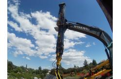 China Telescopic Clamshell Excavator Perfect Equipment For Heavy Duty Material Handling Operations supplier