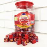 2.75g Strawberry Flavor Compressed Cube Candy In Jars Good price good quality for sale