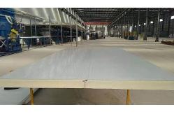 China PU Polyurethane 40mm Sandwich Panel For Cold Room Insulation And Roofing supplier