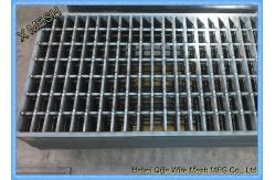 China Serrated Welded Steel Bar Galvanized Grating Step For Floor Application supplier