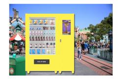 China Park Auto Snacks Drinks Vending Machines , Beer Vending Machine In Public supplier
