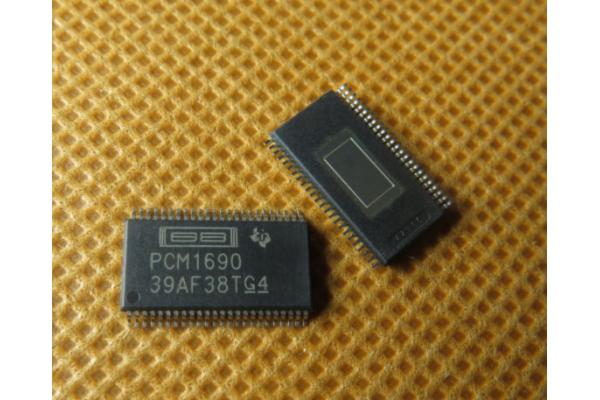 PCM1690DCAR 24 Bit 192kHz Power Management ICs Audio D A Converter