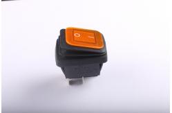 China Waterproof Momentary Push Button Switch supplier