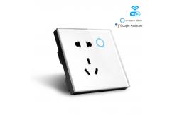 China EU Smart Plug Socket With Google Home Metering Overload Protection supplier