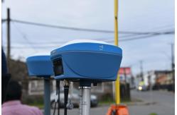China Tersus Oscar GPS RTK Advanced Gnss Rover With Tc20 Controller RTK GNSS Receiver supplier