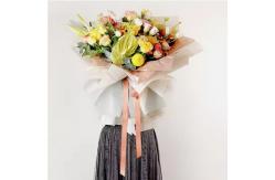 China Recycled Pulp Magnetic Lines Flower Wrapping Paper for Gravure Printing Compatibility supplier