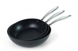 China Aluminum Soft Touch bakelite 28cm Stackable Cookware Sets supplier