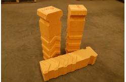 China 70% Al2O3 Anchor Brick Aluminium Melting Furnace High Temp Refractory Bricks supplier