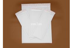 China Aluminum Foil Poly Bubble Mailers Padded Envelopes Self Adhesive Tape For Books supplier