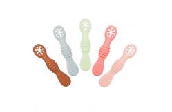 China Silicone Rainbow Chew Spoon for Babies and Toddlers Dishwasher and Freezer Safe supplier