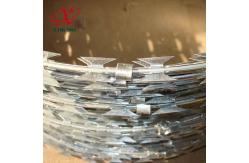 China Gillette Fusion Razor Blade Wire , Concertina Barbed Wire High Tensile Strength supplier